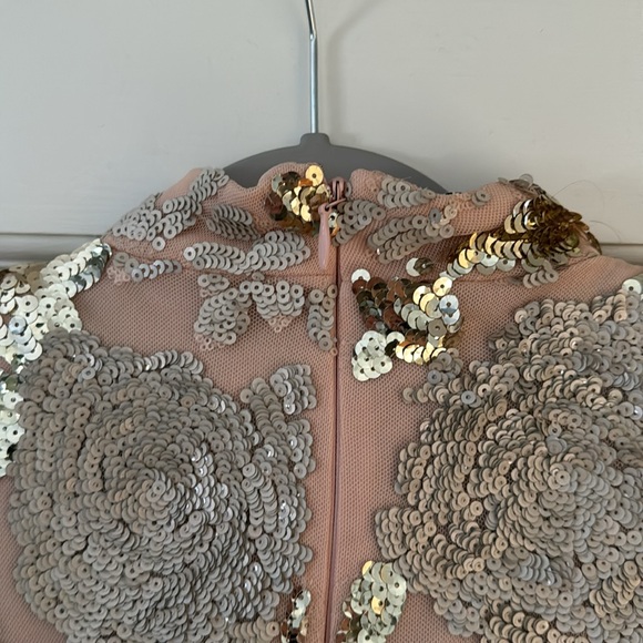 Bebe high neck pink sequined dress - Picture 3 of 4